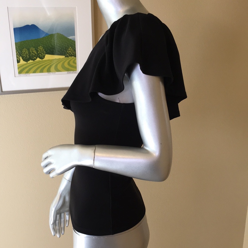 LEITH | Solid Black Ruffle Top - Picture 6 of 11